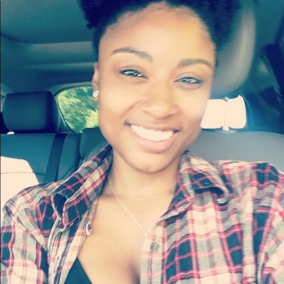 Meet your Posher, Alanna - Picture 6 of 8